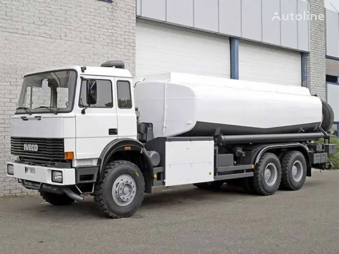 автоцистерна IVECO 260-32 fuel truck 18600 Liters - ex military