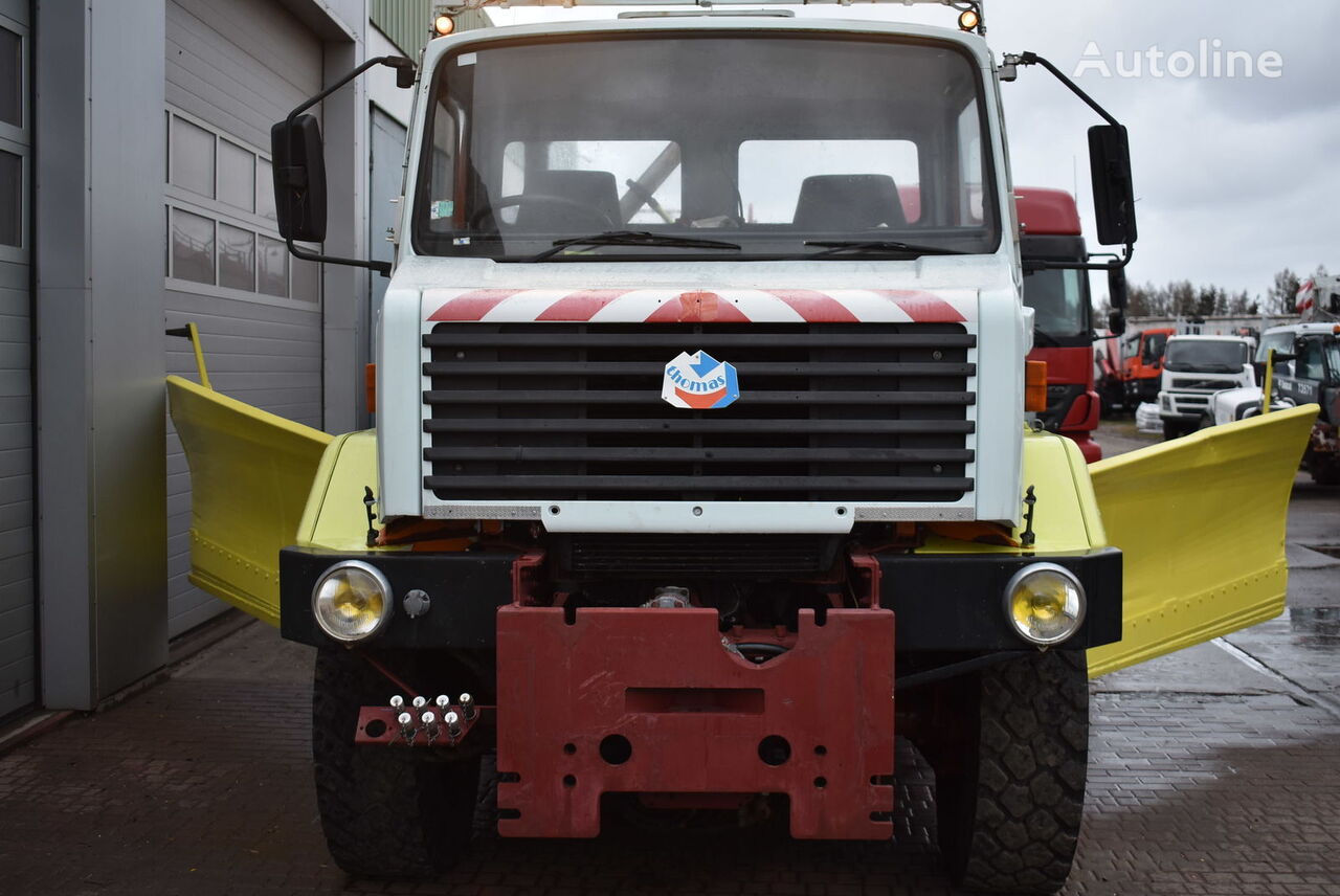 Купить снегоуборочная машина Thomas Constructeurs RENAULT UNIMOG Польша  Sanniki, WP17335