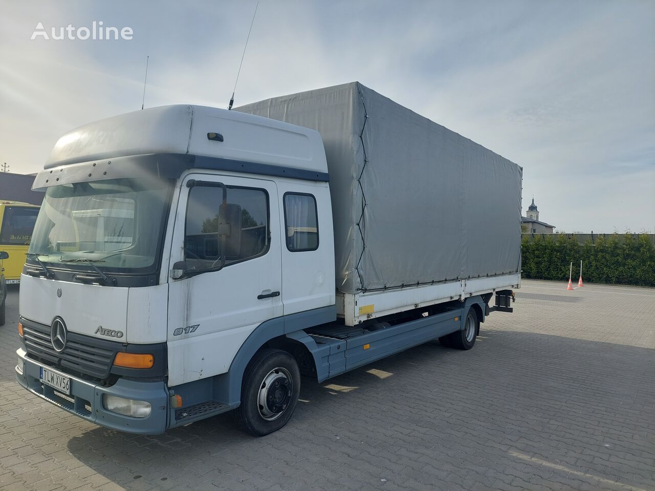 Mercedes-Benz Atego 817 kravas automašīna ar tentu