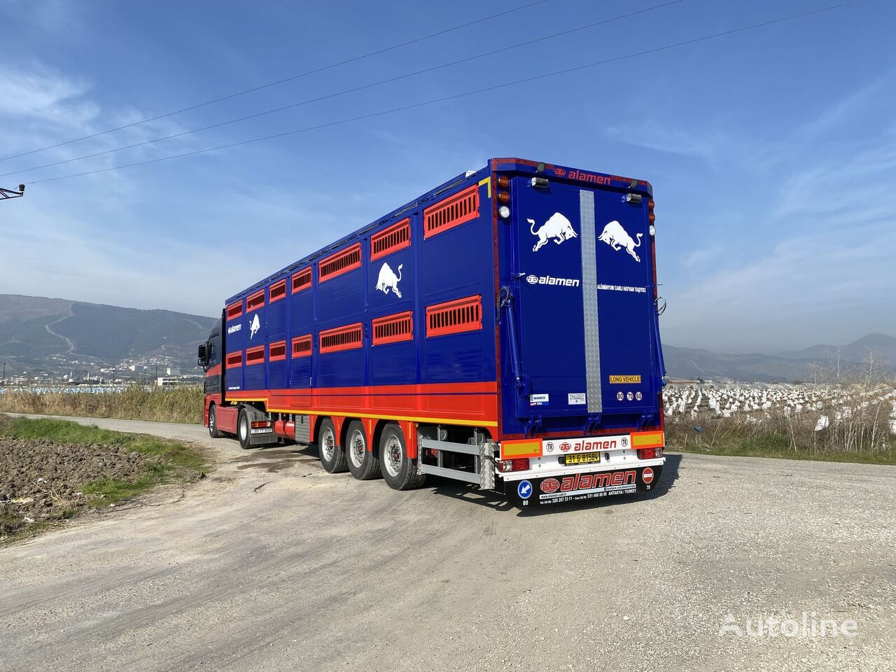 jauns Alamen livestock transport trailer lopu vedējs puspiekabe