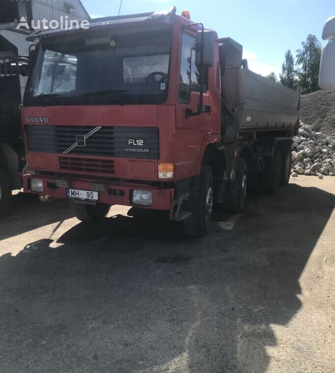 Volvo Fl12 pašizgāzējs