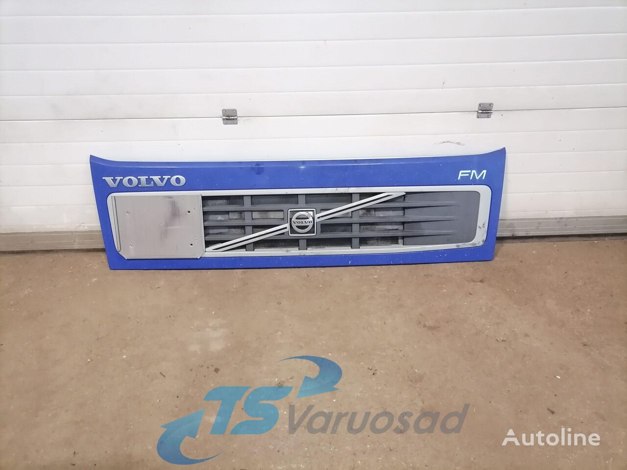 Volvo Grille panel 3175376 radiātora režģis paredzēts Volvo FM9 vilcēja