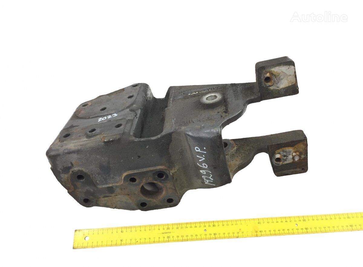 Leaf Spring Bracket Front Axle Front Left Renault Magnum Dxi (01.05-12.13) 5010574077 paredzēts Renault Magnum (1990-2014) vilcēja