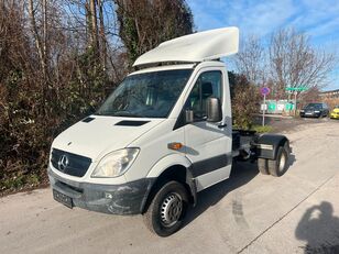 Mercedes-Benz SPRINTER 519 3,5T V6 4x4 vilcējs