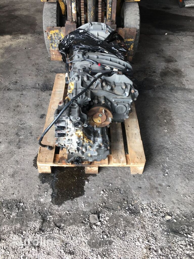 КПП ZF 16S2331TD 1356052026 для тягача